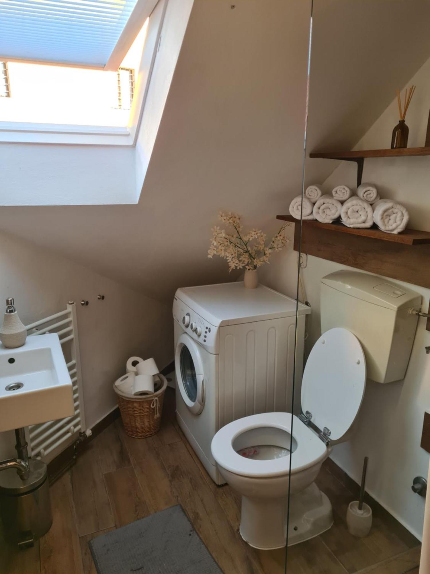 Old Town Cabin Apartment Ζάγκρεμπ Εξωτερικό φωτογραφία