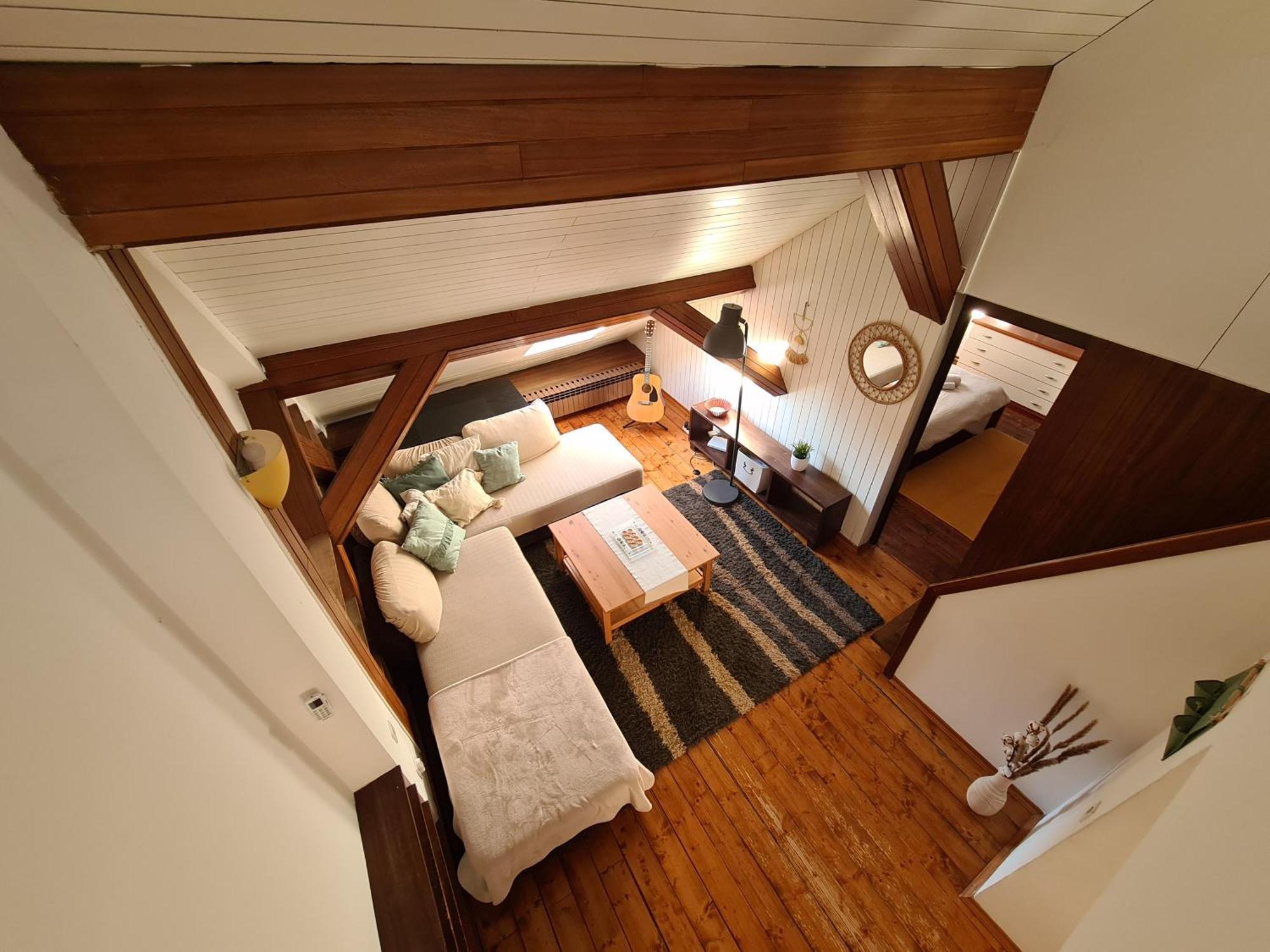 Old Town Cabin Apartment Ζάγκρεμπ Εξωτερικό φωτογραφία